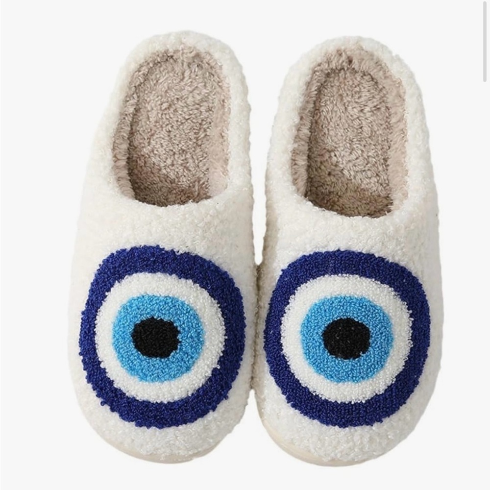 🆕 White & Blue Evil Eye Slippers